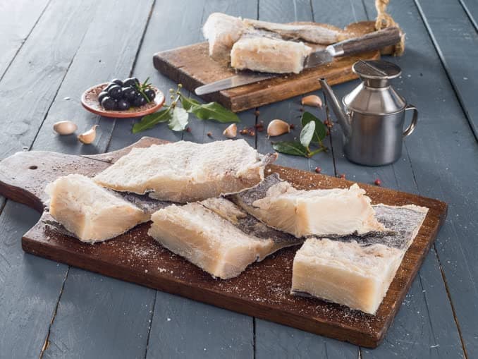 Exclusive Portuguese Dry & Salted Cod, Cut/Bacalhau Salgado e Seco, Cortado - 1.6kg