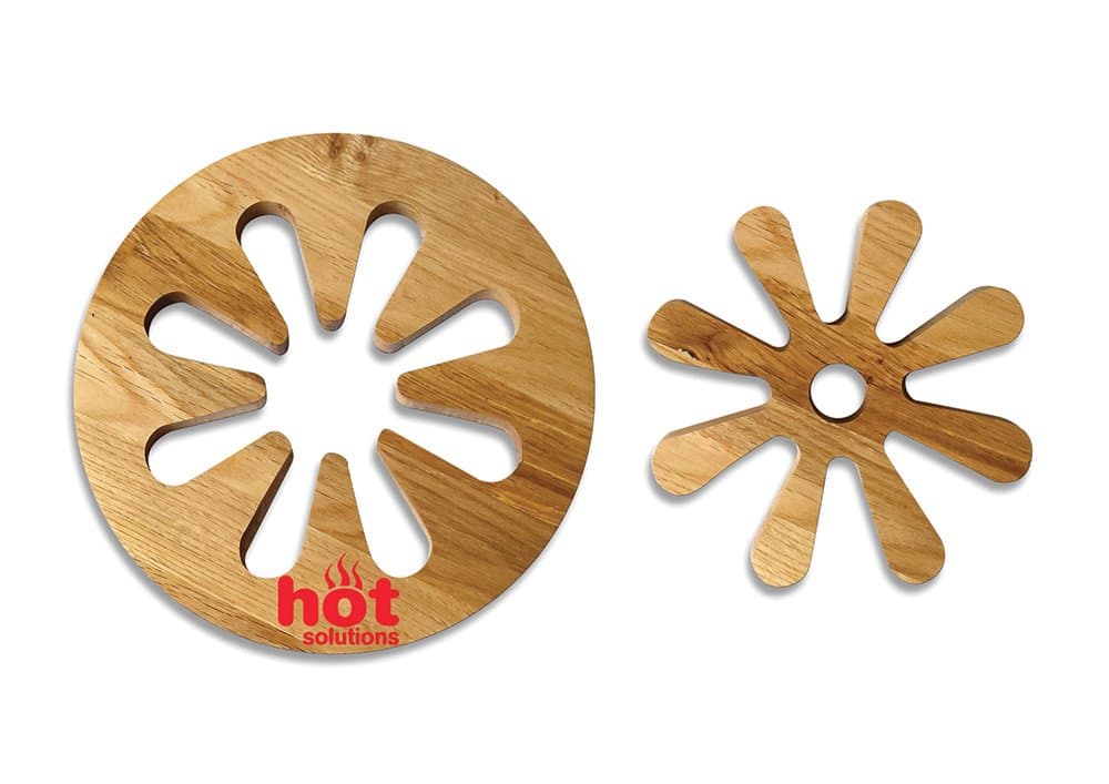 Hot Solutions 2-in-1 Wooden Flower Trivets. Space-Saving Round Worktop Protectors 22 cm and 17 cm. Protect Your Kitchen Surfaces and Dining Table When Serving Hot Pans and Dishes.