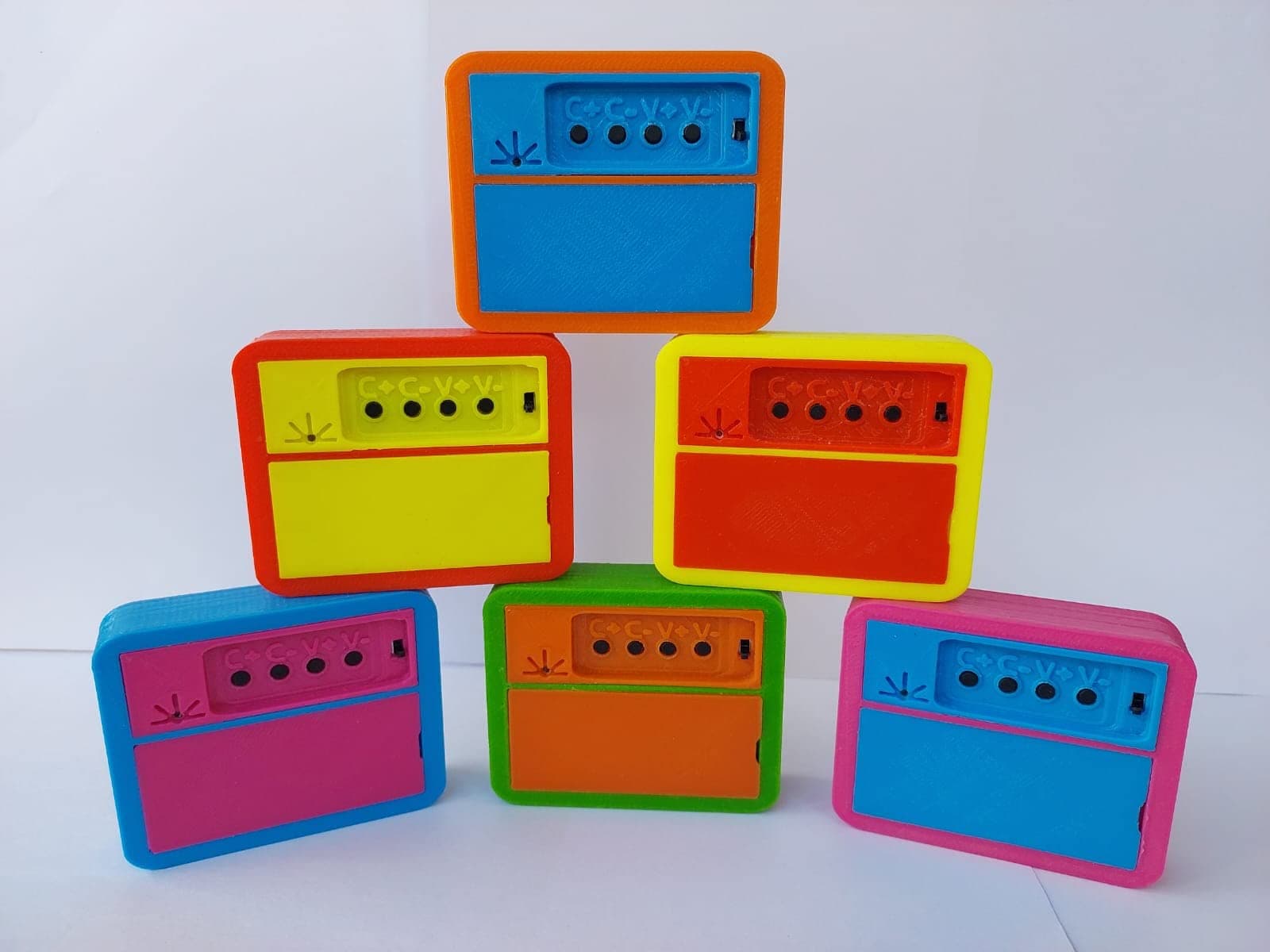 Mini Colourful Unique Trendy Small Compact Auto scan Stereo FM Transistor Radio Receiver 76.0MHz-108.0MHz Works with 2×AAA Battery. Random Colour. Collectible 3D Printed Item