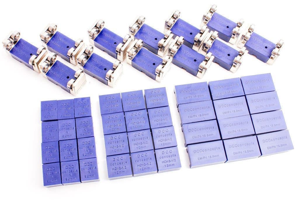 DCC Concepts 12 Way Rolling Road - HO Scale Model Vehicle Track