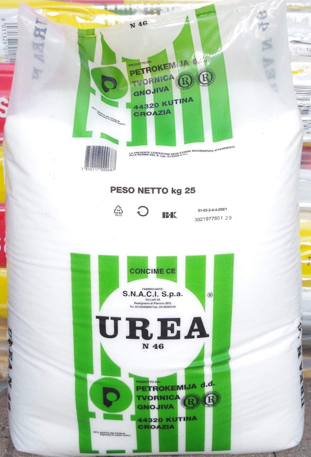 Urea Simple Nitrogen Based Mineral Fertiliser, 25 kg