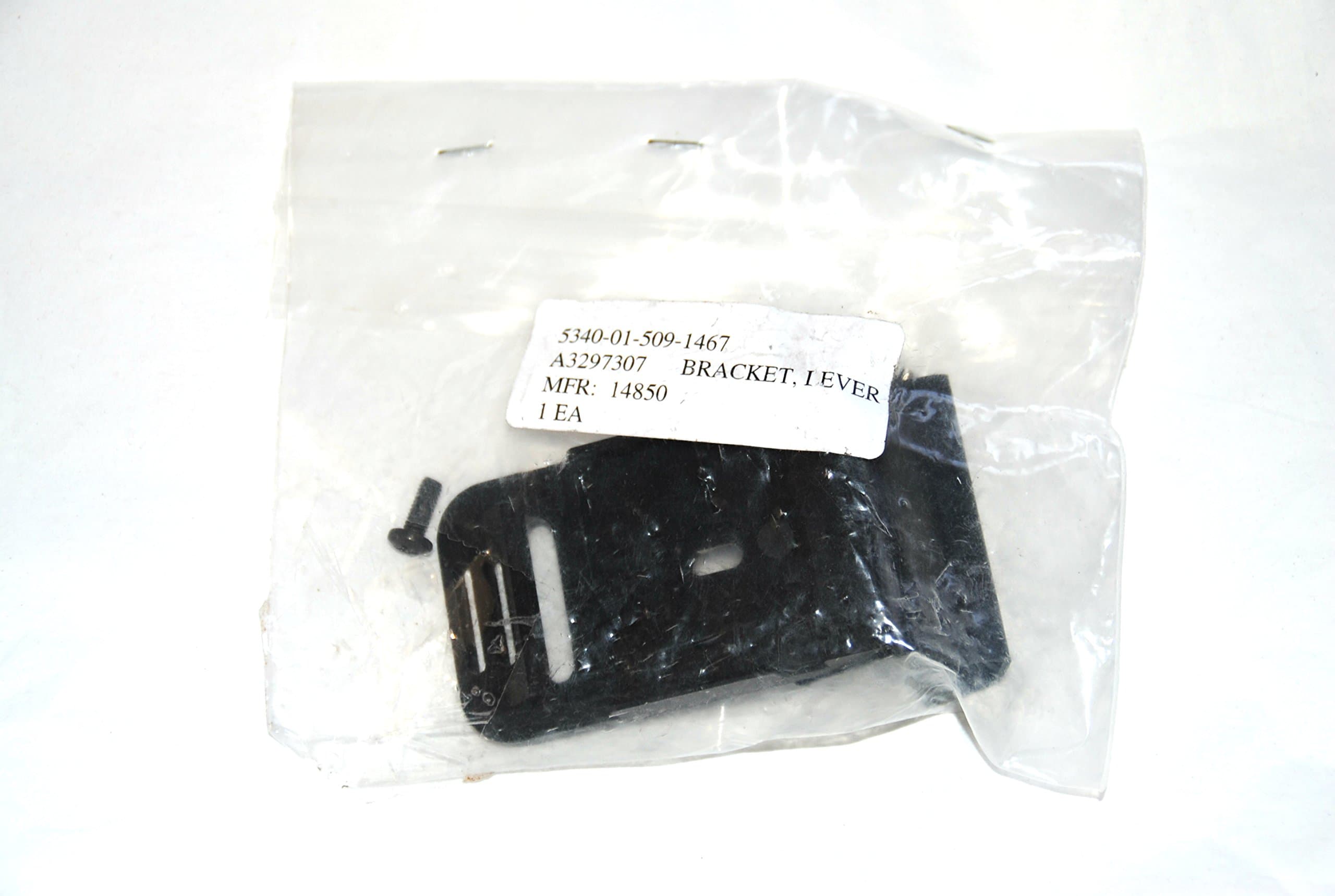 New Original US ARMY Issue - Mich A.C.H Helmet NVG Front Bracket Mount with Screw.