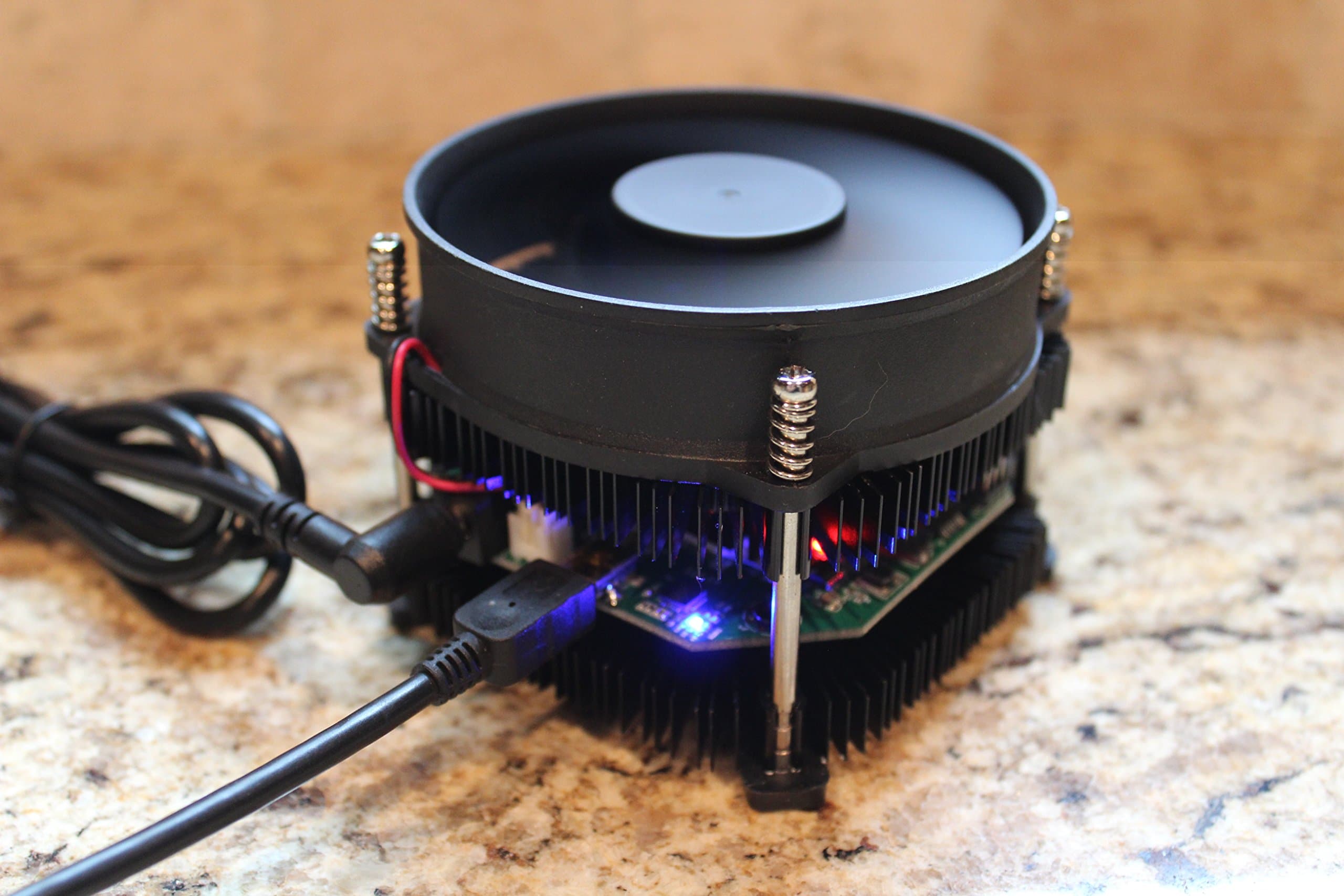 R-BOX 32 -37 GH/s ASIC SHA-256 Miner ASICMiner Gen3 30-50 Watts Total