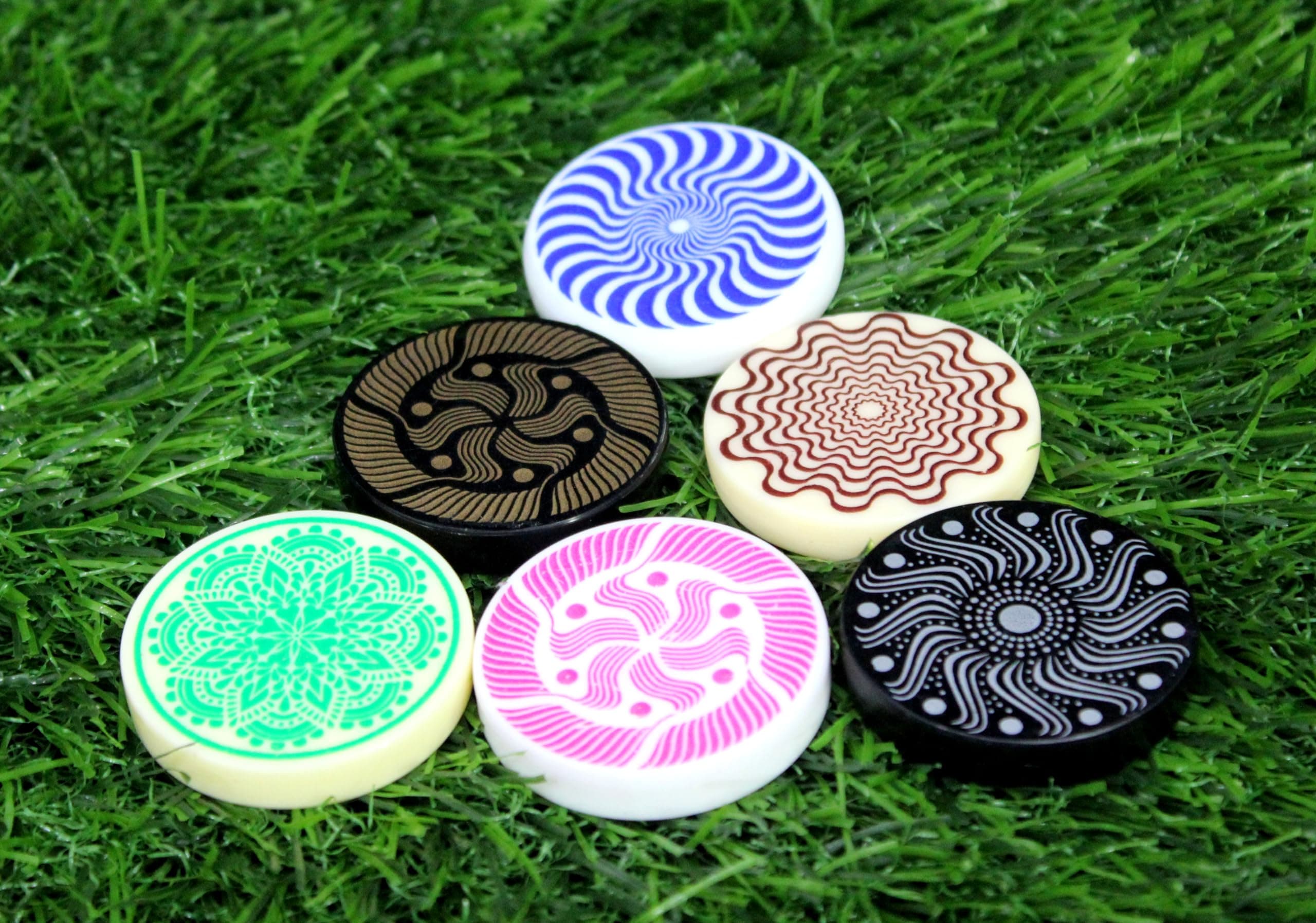 Carrom Board Striker - Standard Size For Carrom Game With Case - Pack Of 2 - 6 Years And Up