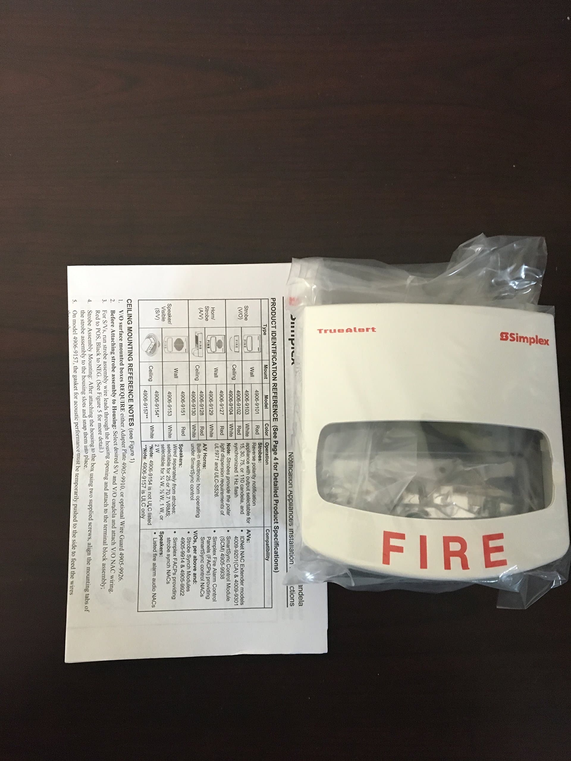 SIMPLEX 4906-9103 - V/O M-C True-Alert, White Wall Mt