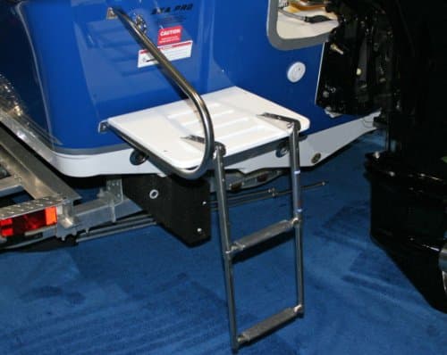 Teak Isle Outboard Swim Platform with Telescoping Ladder