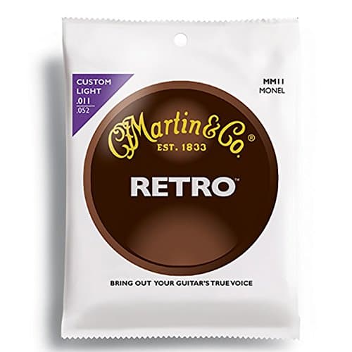Martin and CO. Custom Light Retro Guitar Strings MM11 (.011/.052) + 6 Free Plectrums