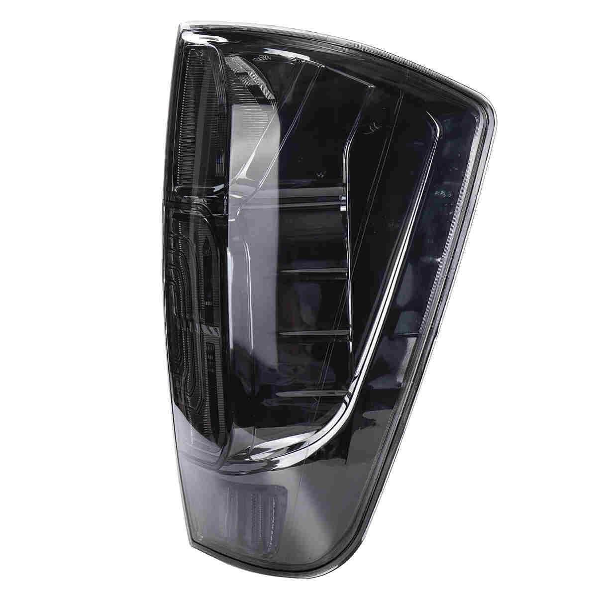 1pc Left Right Rear Tail Brake Light Lamp with harness For Nissan Navara NP300 D23 2015 2016 2017 2018 2019+ (Right side - With harness)