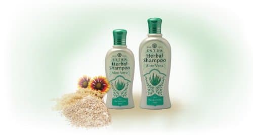 Wanthai Extra Herbal Shampoo with Aloe-Vera, Vitamin C&E, Cocamilds and Protein for Normal-Oily Hair 300 ml