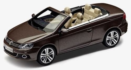 VW GENUINE EOS BLACK OAK BROWN METALLIC 1:43 SCALE DIECAST MODEL CAR