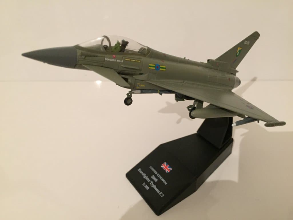 Humatt - 40607 - Typhoon Die-cast Plane Scale 1:100