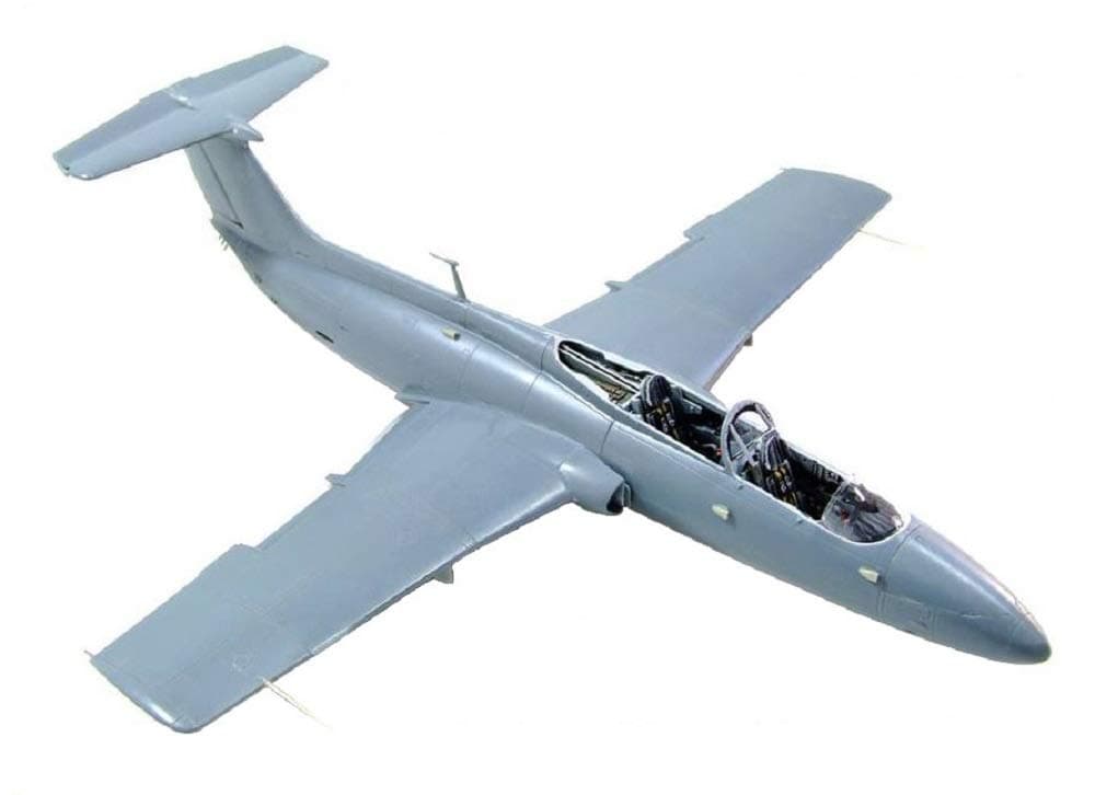 1/48 Aero L-29 Delfin (japan import)