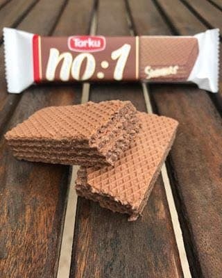 No. 1 Classichazelnut covered wafer (24 x 35 gr pack).