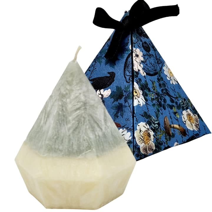 Crystal Candlles with personalized boxes, Handcrafted for Tranquility and Wellness