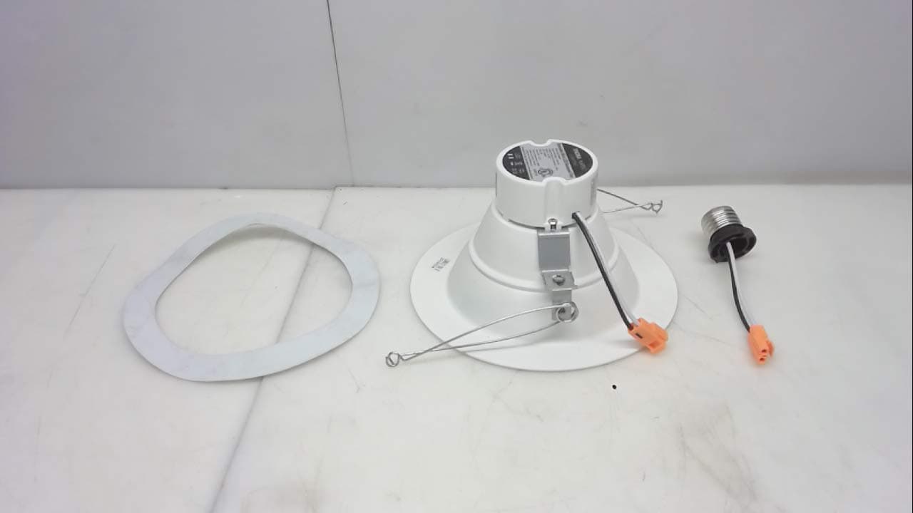 Nora Lighting NOX-563130 5" LED Decorative Trim, White / White