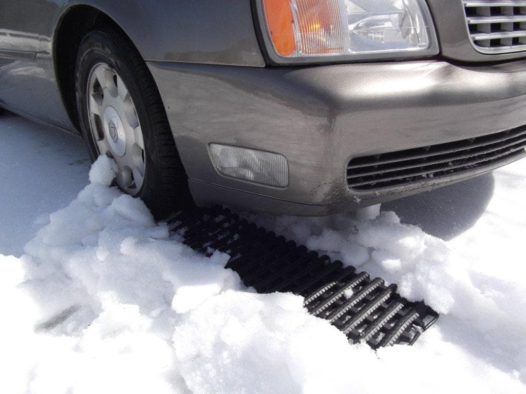 CSA ES-400 Black 32" Mud n' Snow Track