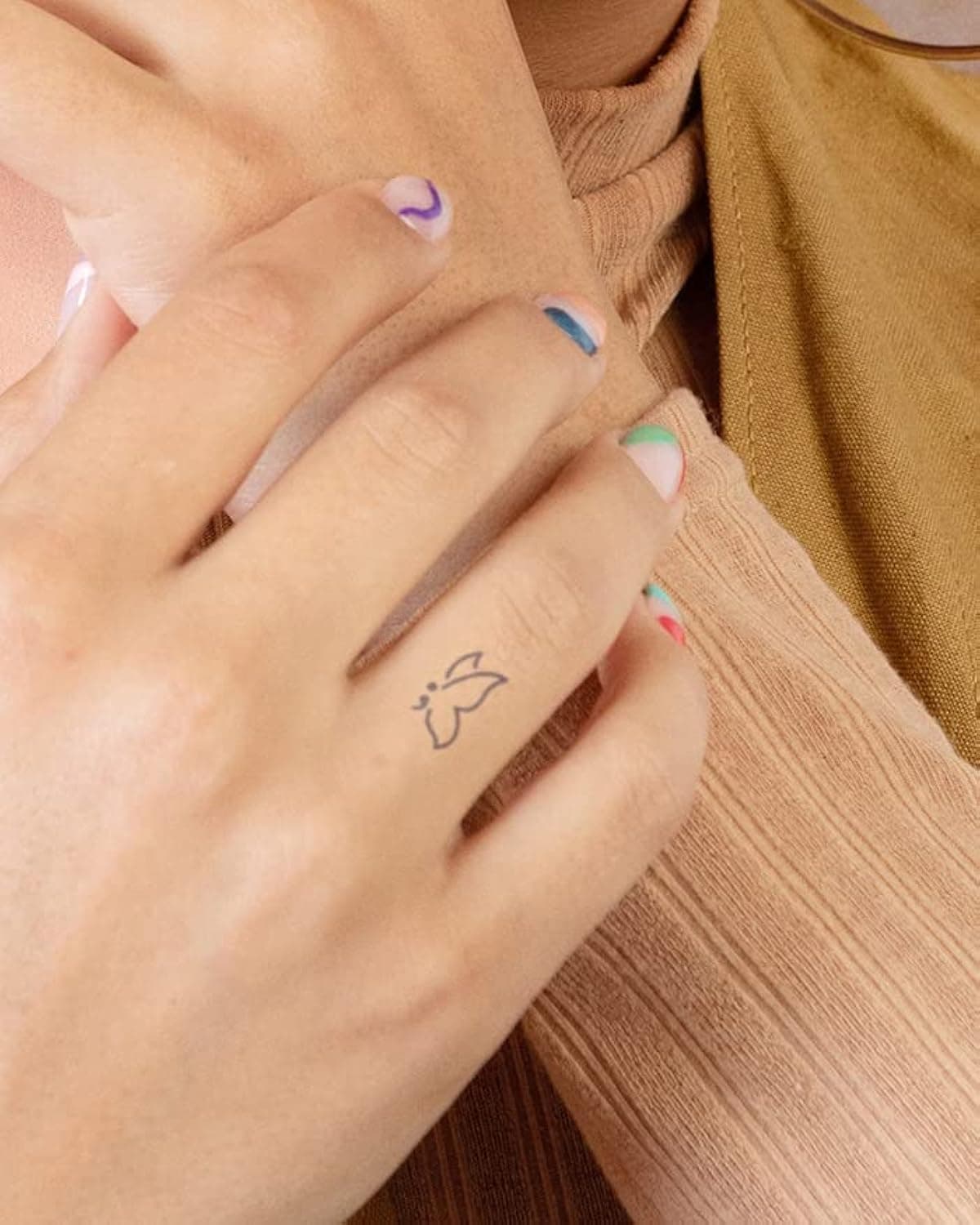 Inkbox Temporary Tattoos, Semi-Permanent Tattoo, One Premium Easy Long Lasting, Water-Resistant Temp Tattoo with For Now Ink - Lasts 1-2 Weeks, Butterfly Tattoo, 1 x 1 in, Arwain