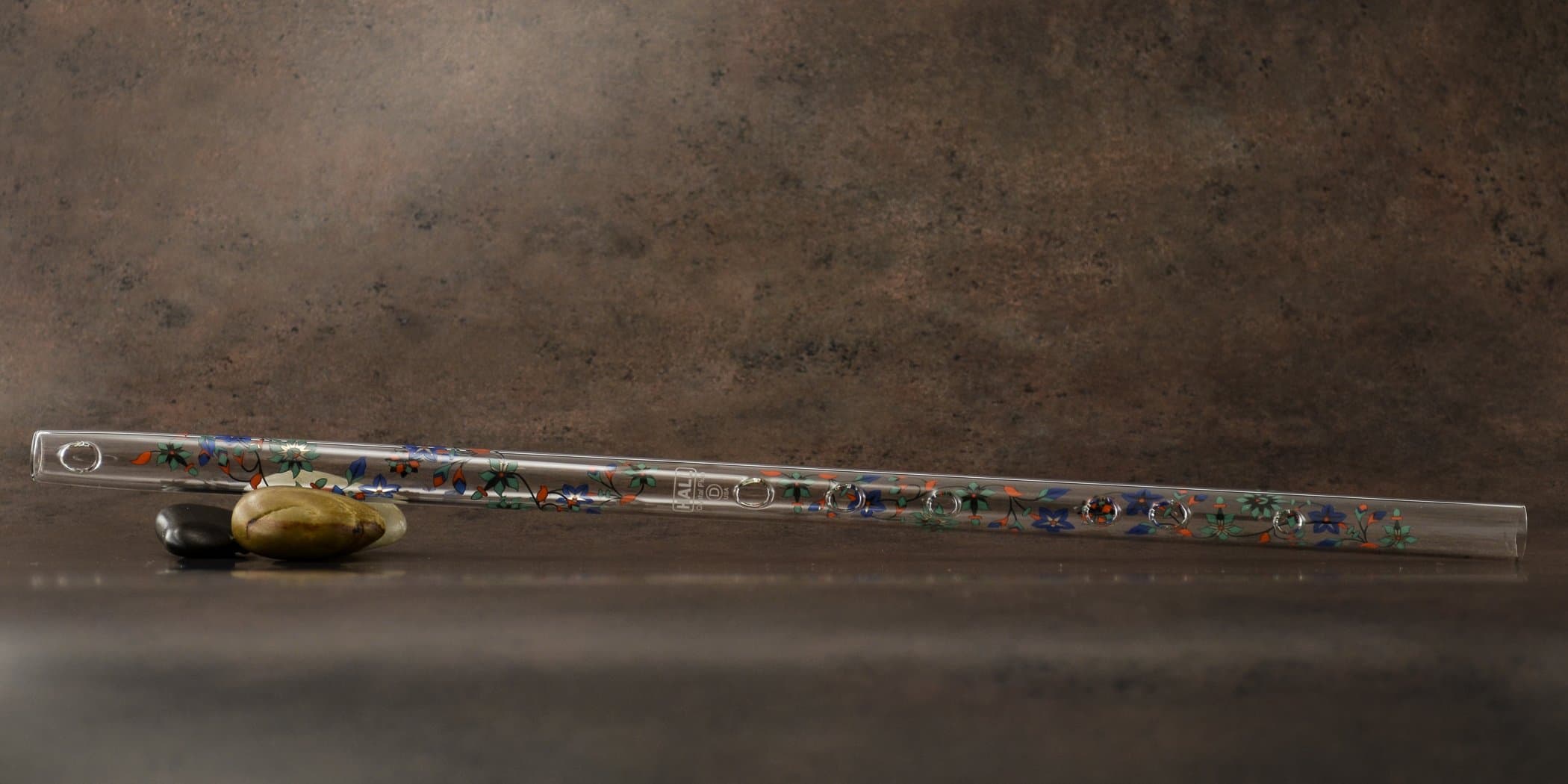 Hall 22205 Crystal Flute in D, Offset, Taj