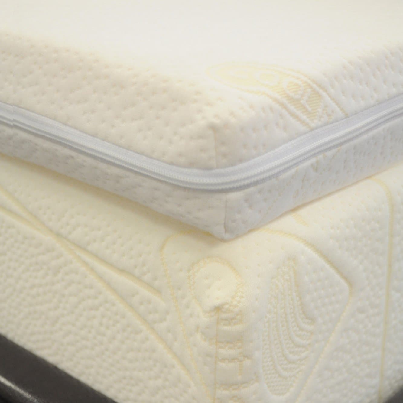 Memory Foam Warehouse - 4FT Small Double 5cm (2") 50kg - Memory Foam Mattress Topper - Including FREE Coolmax Cover - 120cm x 190cm x 5cm