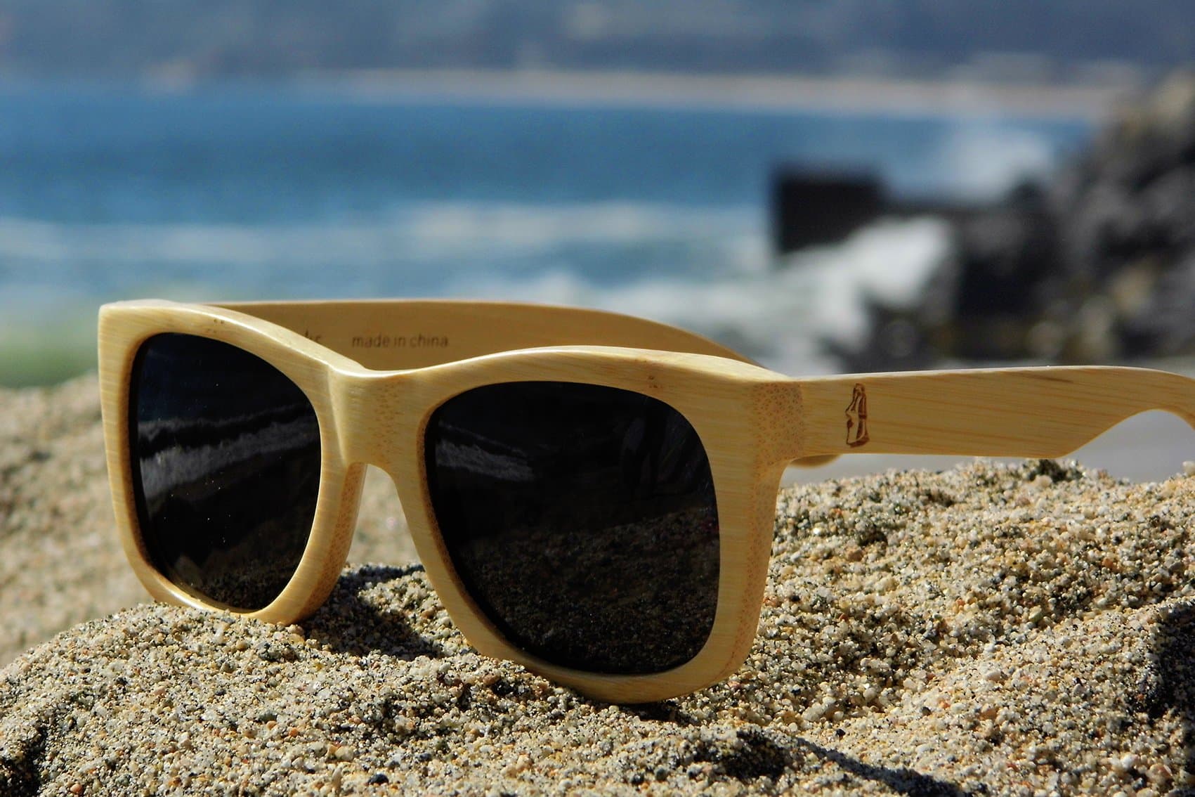 Bamboo Sunglasses - Polarized Lenses with 100% Natural Wood Frame - Includes Case, Microfiber Pouch and Cleaning Cloth