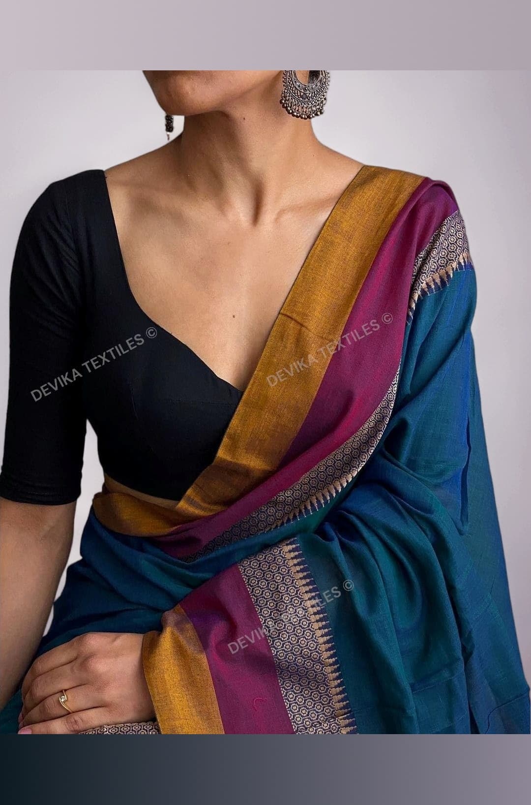 AVANI Border Narayanpeth Pure Handloom Cotton Sarees with Running Blouse Piece For Womens
