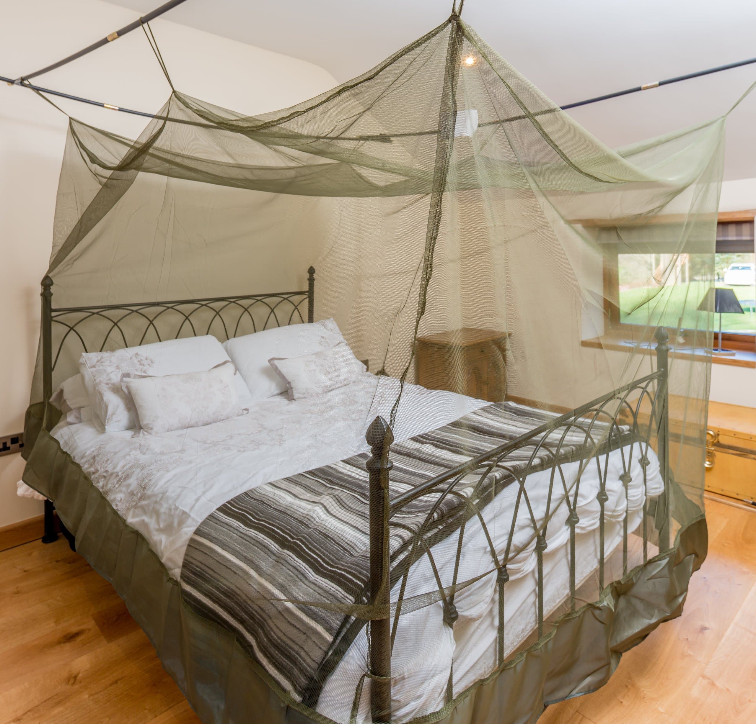 Double Box Shape Dark Green Mosquito Net with Hooks, Expansion Cords and Carry Case